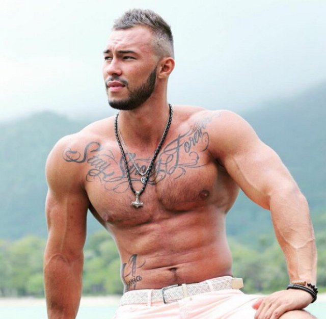 Три участника попрощались с телестройкой