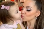 Ольга Рапунцель: Моя сладкая девочка любит косметику
