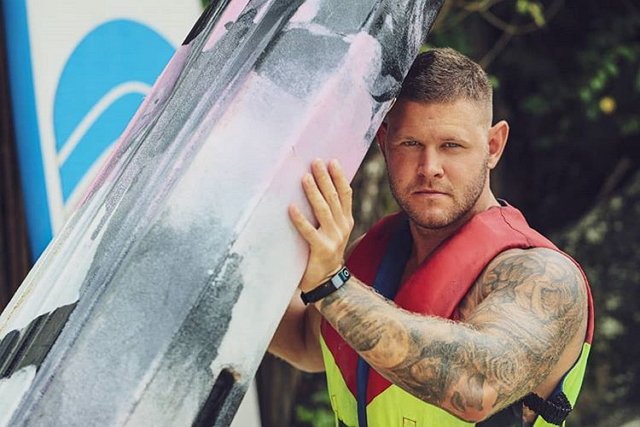 Дмитрий Савин получил по заслугам от коллектива