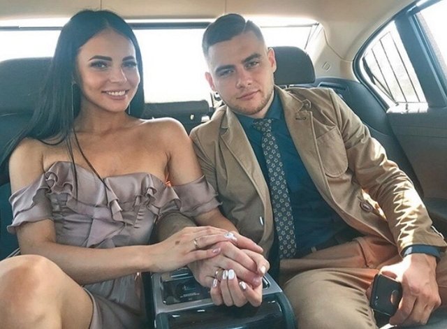 Жарикова вышла замуж в надежде на безбедное существование