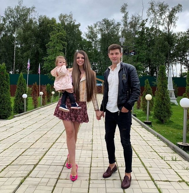 Семейство Дмитренко на пороге важного решения