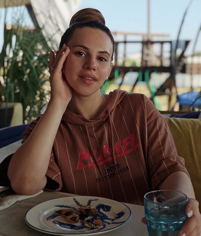 Евгений Кузин и Александра Артёмова опустились до рукоприкладства