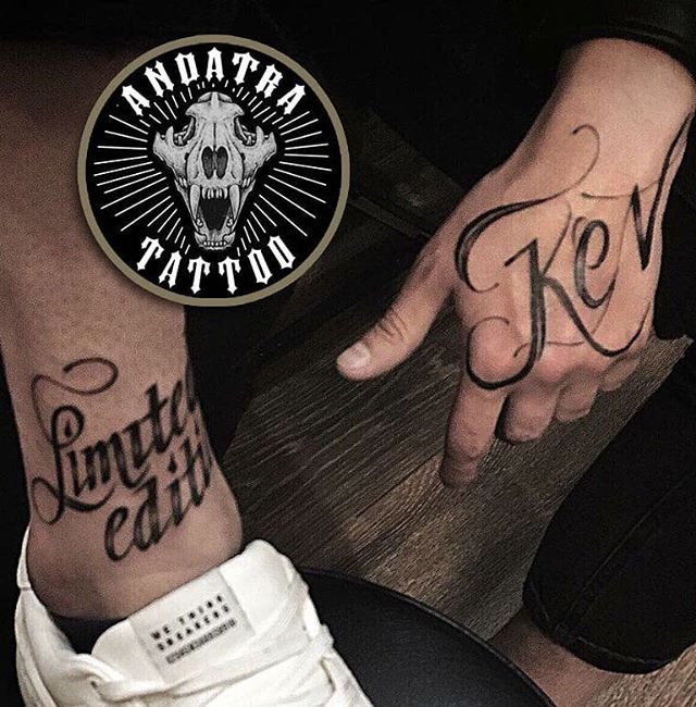 Егор Холявин изобразил на теле своё альтер эго