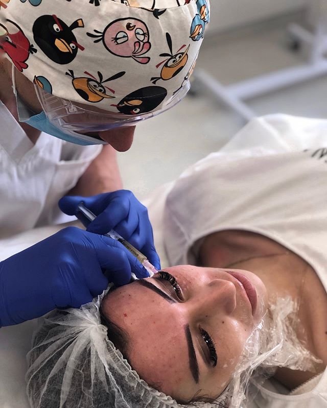 Дана Николенко изуродовала собственное лицо