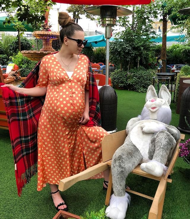 Саша Артёмова ставит под угрозу здоровье будущего ребёнка