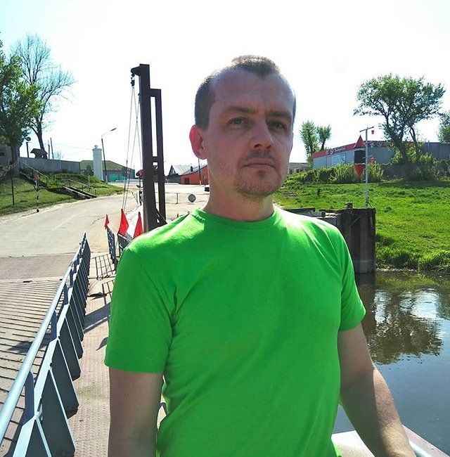 Май Абрикосов описал деревенскую жизнь