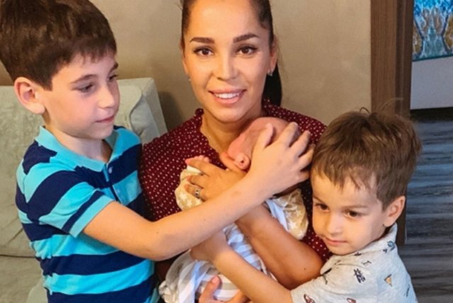 Катя Колисниченко показала сына Юлии Салибековой Катя Колисниченко показала сына Юлии Салибековой