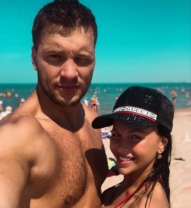 Виктор Шароваров: Я не понимаю свою любимую Сашу