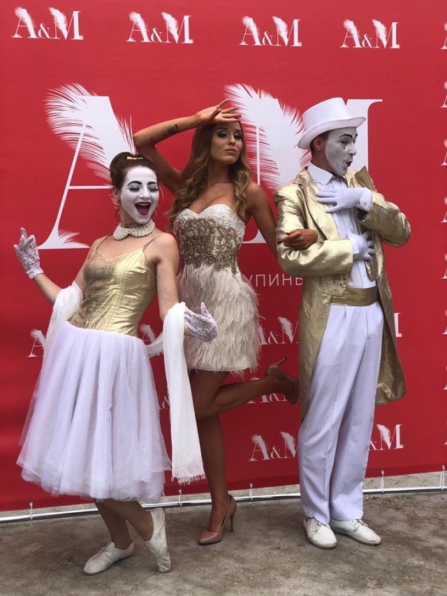 Фотографии с голливудской вечеринки Купиных