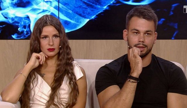 Голд всё-таки выбила себе топчика