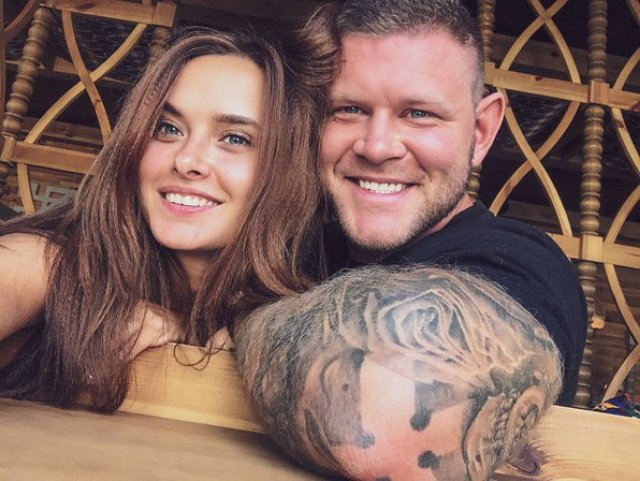 Блог редакции: У Дмитрия Савина появилась девушка 