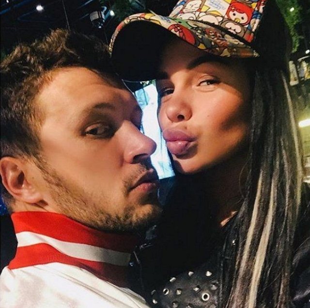 Виктор Шароваров сомневается в беременности бывшей