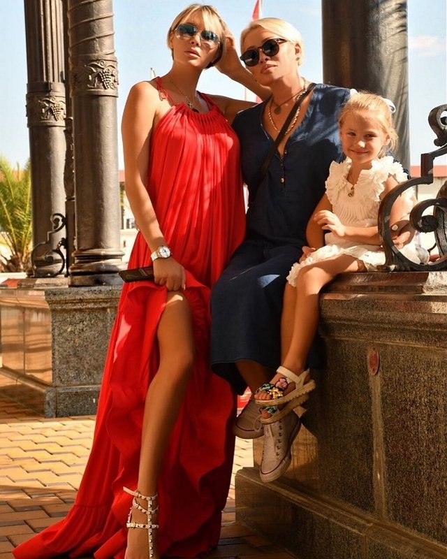 Элина Карякина: Горько и страшно!