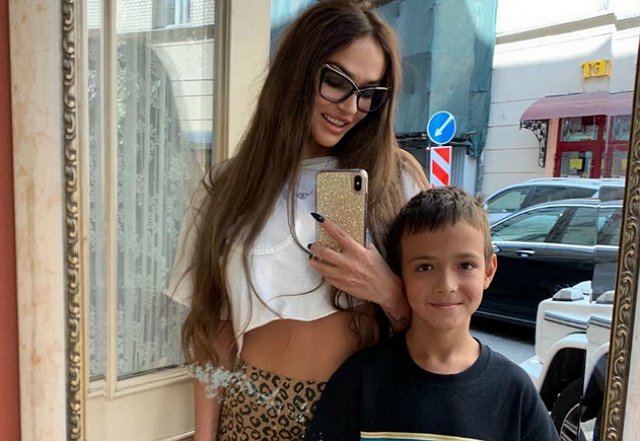 Алёна Водонаева поделилась шокирующими подробностями родов