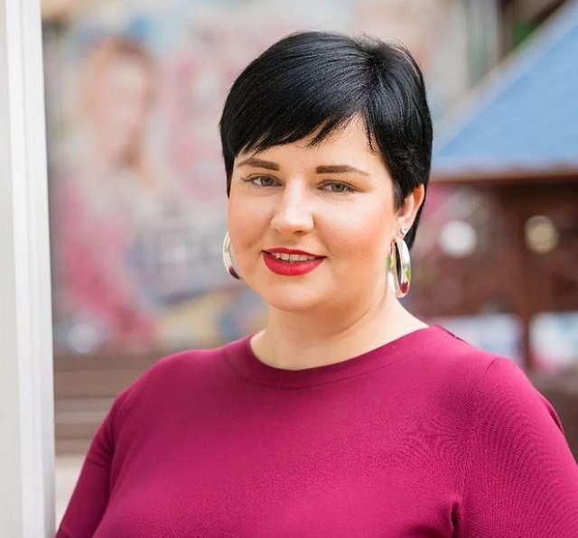 Александра Черно злоупотребляет алкогольными напитками