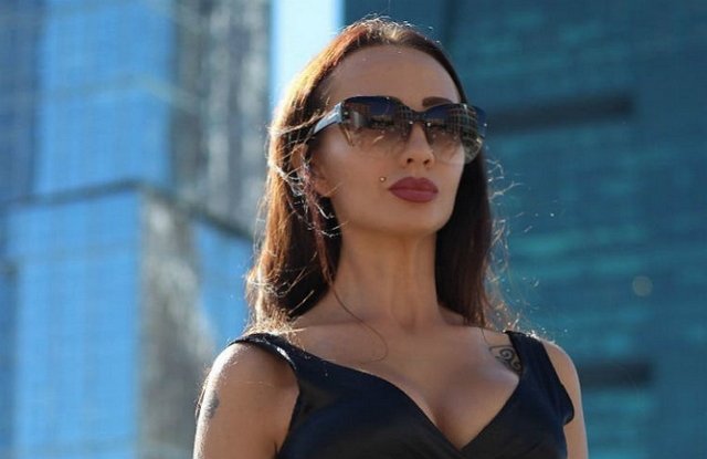 На Дом-2 пришла мама одной из участниц для поиска пятого мужа