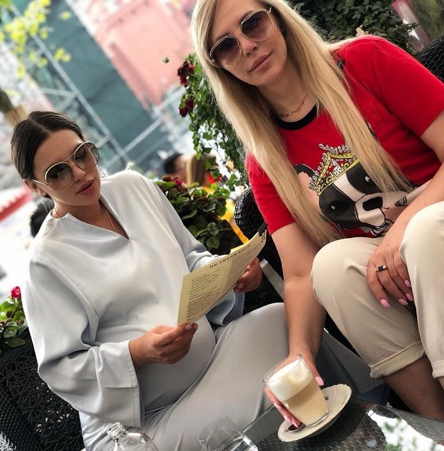 Александра Артёмова: Важно иметь не просто маму