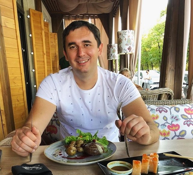 Организаторы оплатят свадьбу Розы Райсон и Андрея Шабарина