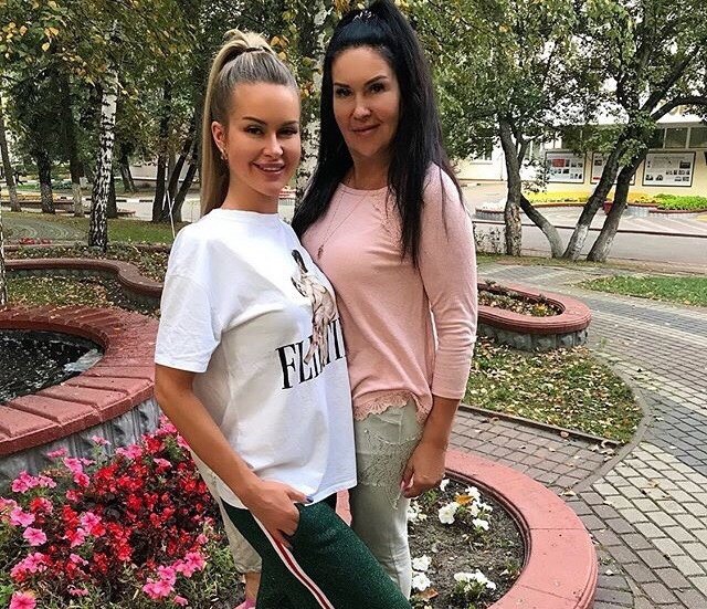 Марина Африкантова: Желаю ей скорейшего выздоровления!