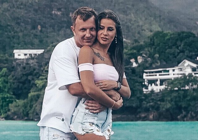 Настя Голд не уверена в своих чувствах к Илье Яббарову