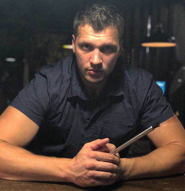 Виктор Шароваров: Она не собиралась оставлять ребёнка