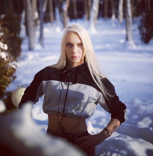 Яна Шевцова и её бойфренд запланировали дату свадьбы