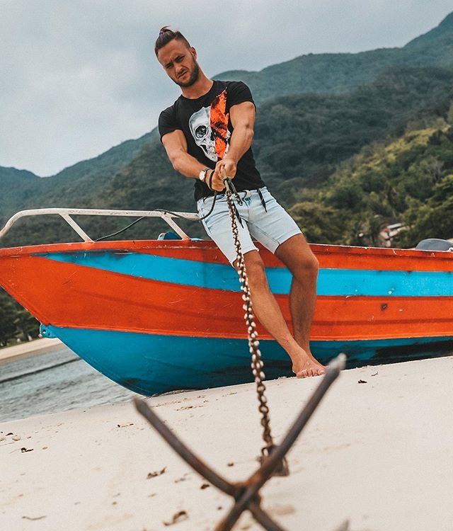 Алексей Безус рассказал о любовнице за периметром