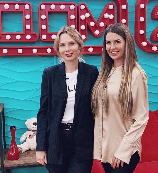 Купина ради рекламного заработка раскрыла все свои преображения