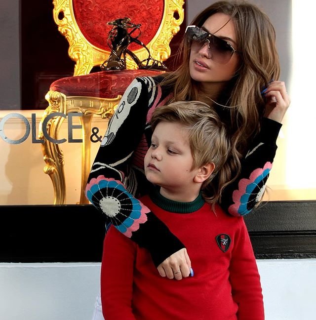 Женя Феофилактова: Мы успеваем и фотографироваться, и писать, и читать