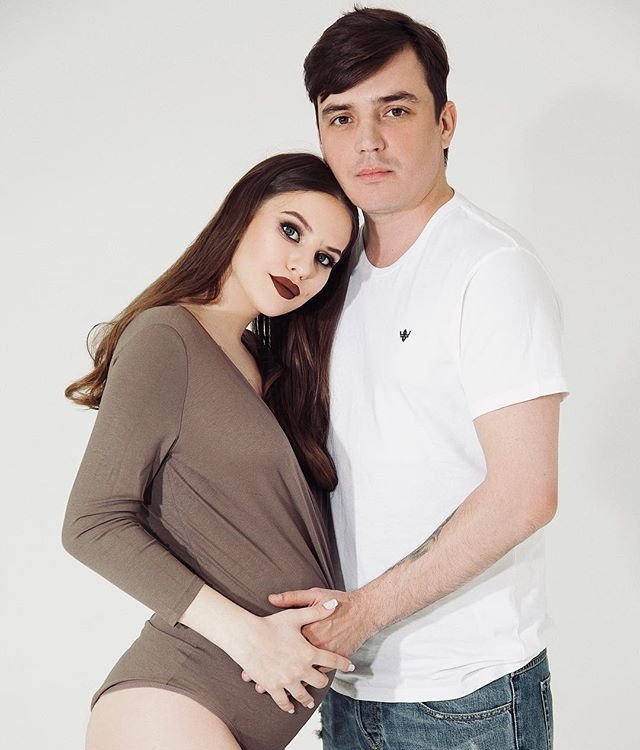 Александра Артёмова плачет из-за изменений во внешности супруга