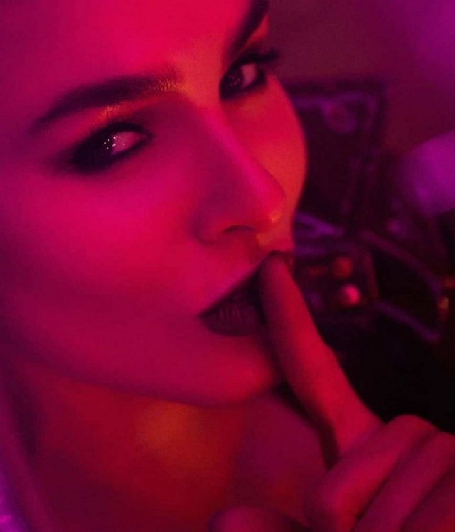 Анна Царёва:  Бан резиновый, мне не жалко