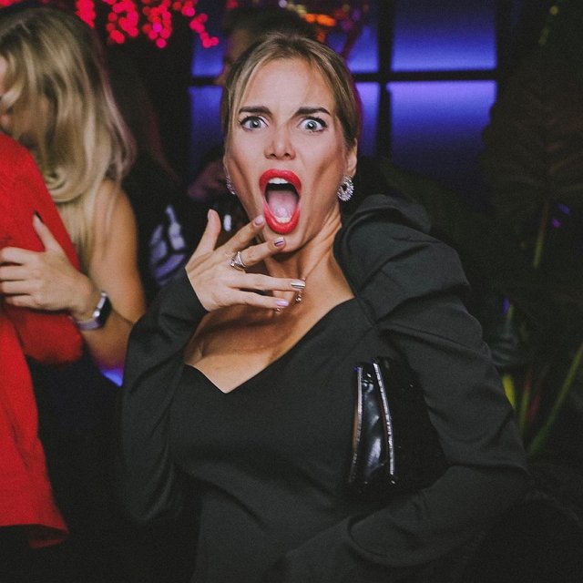 Александра Гозиас: Не правильно жить без брака!