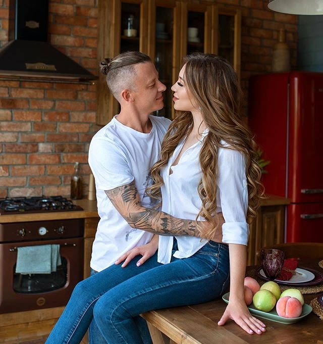 Алена Савкина хочет увеличить грудь, но Макеев против операции