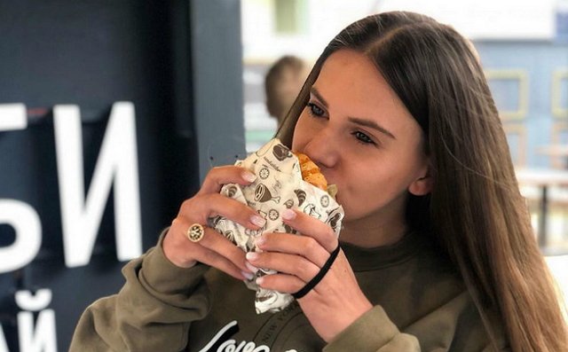 Саша Артемова после родов пытается вернуть былую форму