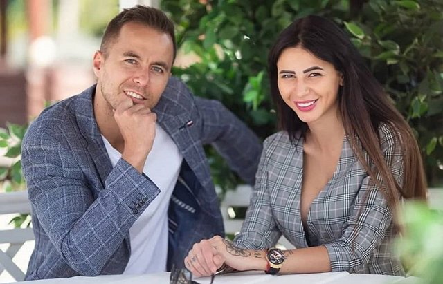 Клавдия Безверхова и Никита Уманский помолвились