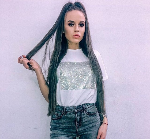 Милена Безбородова: Покрасилась всего на тон темнее