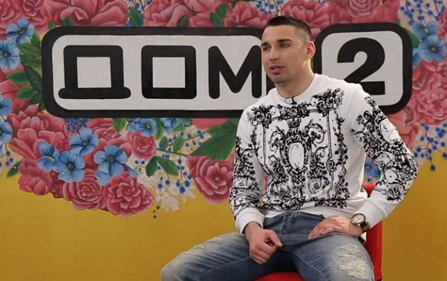 Люба Дробкова плачет из-за очередных несостоявшихся отношений