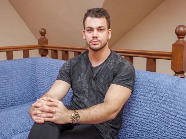 Сергей Захарьяш признался в том, что предлагал участницам проекта «групповуху»