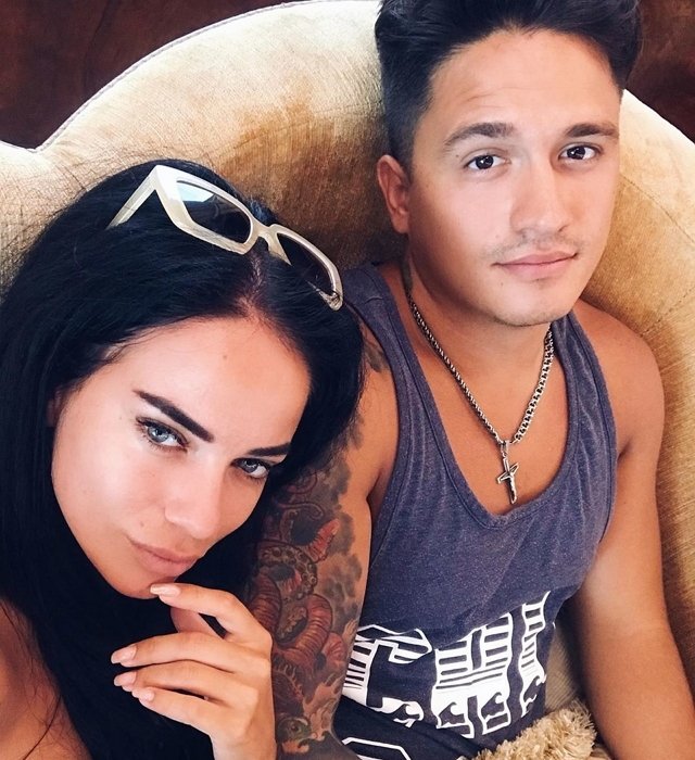 Игорь Русанов не доволен приходой своей бывшей девушки в студию