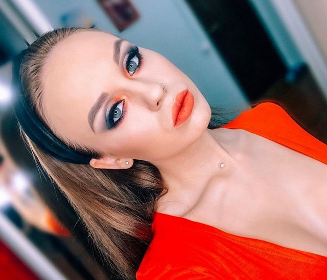 Милена Безбородова: Она просто завидует мне!