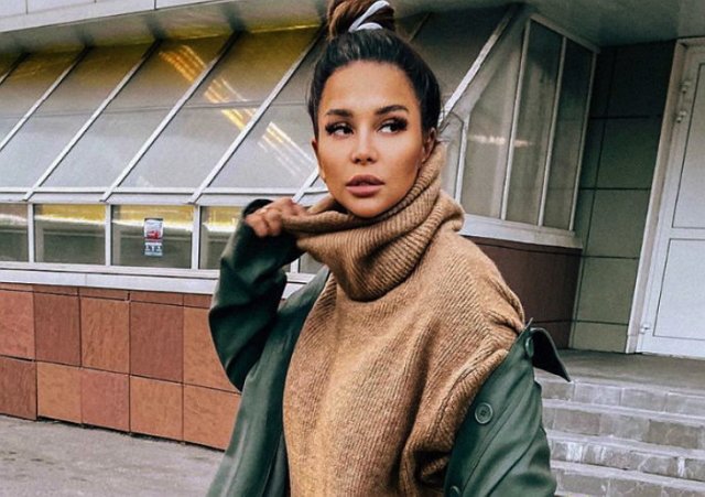 Катя Колисниченко уехала с мужем в Крым, оставив ребенка на бабушку