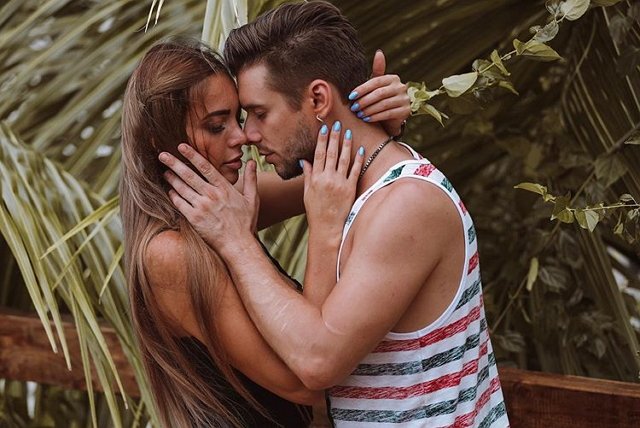 Евгений Ромашов подарил Юлии Белой меха на Сейшелах