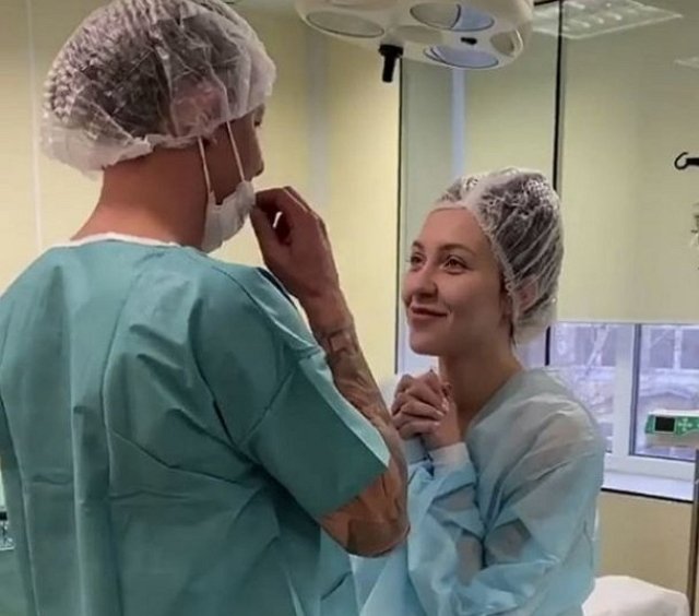 Алена, тебе нужна еще одна пластика!