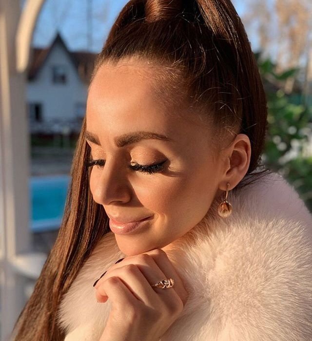 У Оли Рапунцель произошло фиаско с рекламодателями