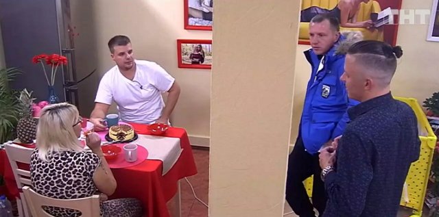 В доме Алены Савкиной всем заправляет Илья Яббаров