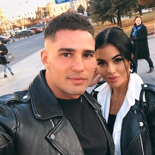 Яна Шафеева проверяла губы Захара Саленко на наличие в них филлеров