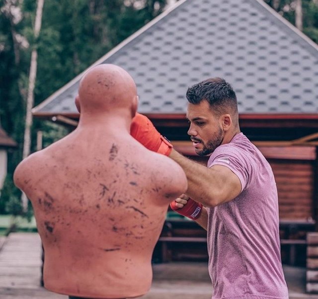 Сергей Захарьяш: Мы только дружим