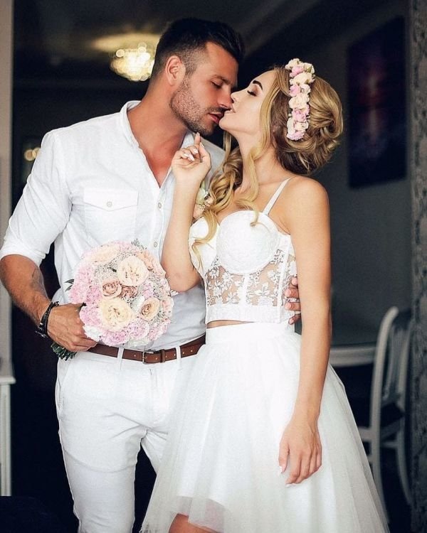 На телестройку пришла Вика Цатурян, жена Руслана Мацьолека