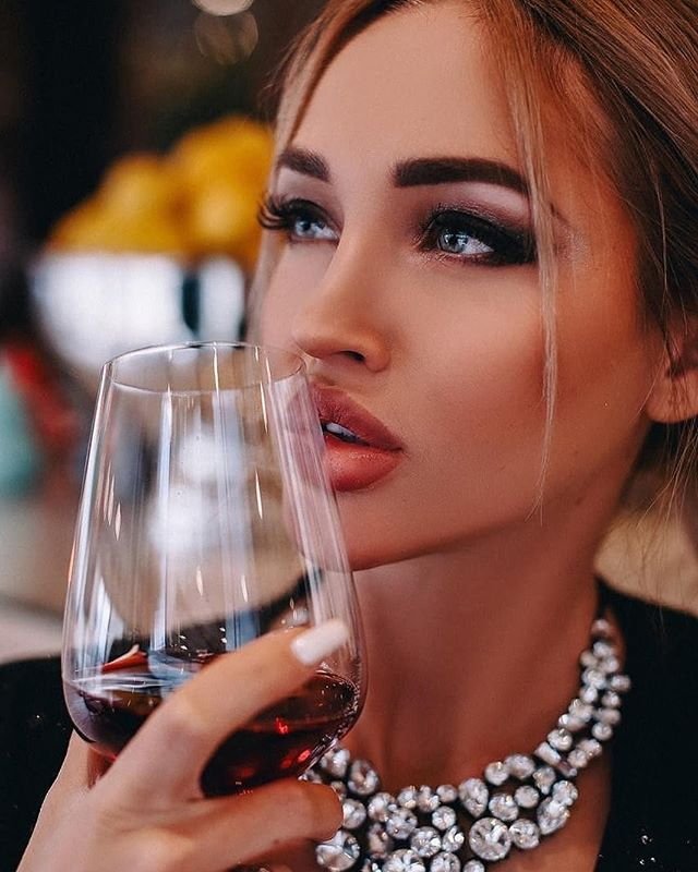 Новая участница проекта Виктория Цатурян