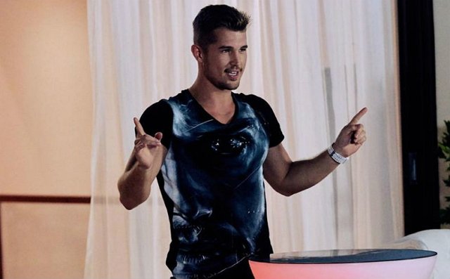 Роман Гриценко не перестает добиваться расположения Оли Бузовой